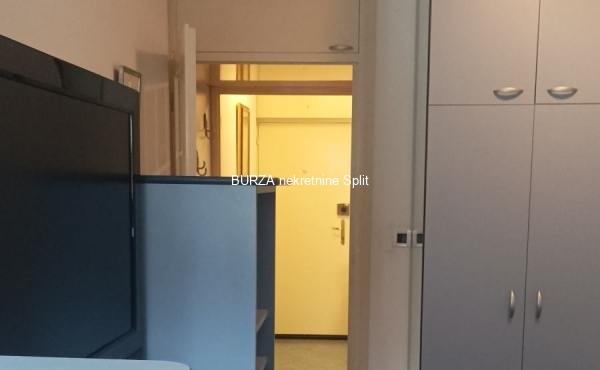 stan-split-gripe-25-m2-dugorocno-namjesten-slika-235996912