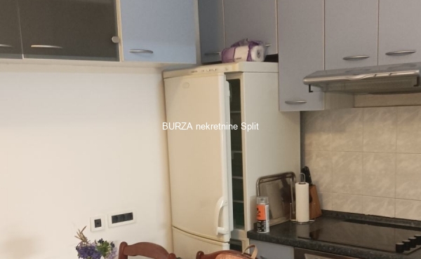 stan-split-gripe-25-m2-dugorocno-namjesten-slika-235996916